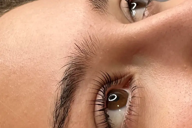 Lash lift in Southampton