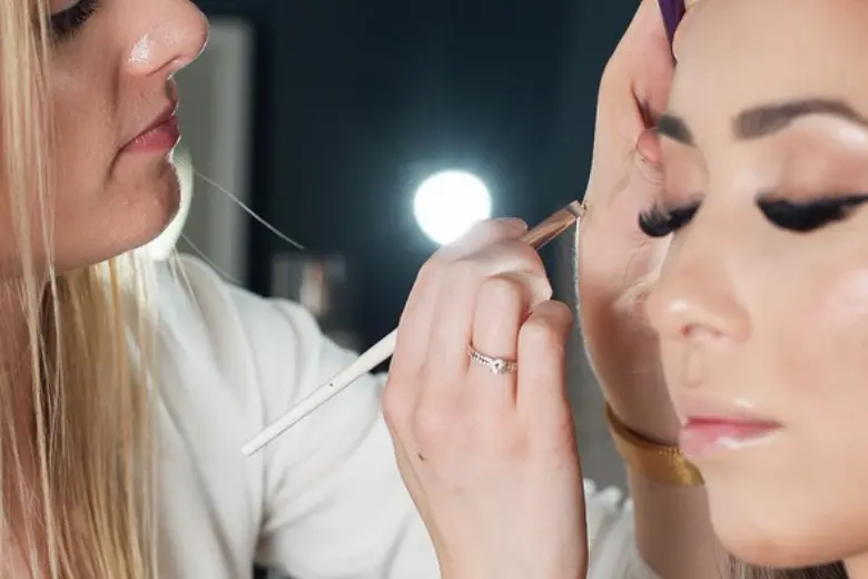 Eyebrows and makeup in Southampton